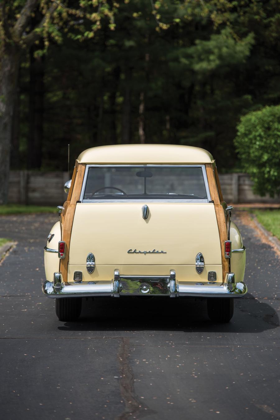  Chrysler Royal Town & Country Station Wagon (C48S) 1950 года  (фото 11 из 25)